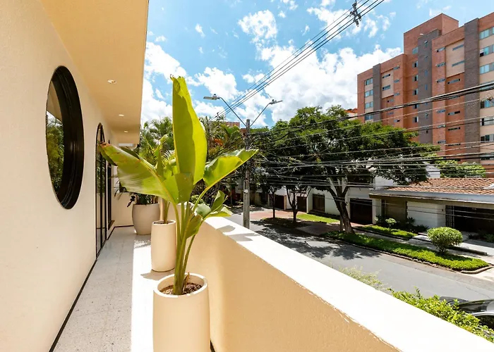 Casa Fiora Laureles